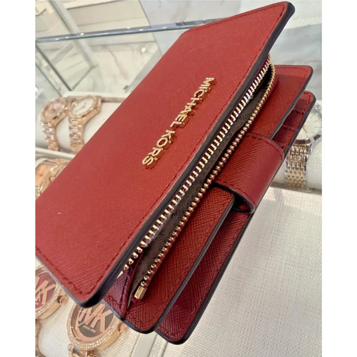 Michael Kors Jet Set Travel Medium Bifold Zipper Coin Wallet