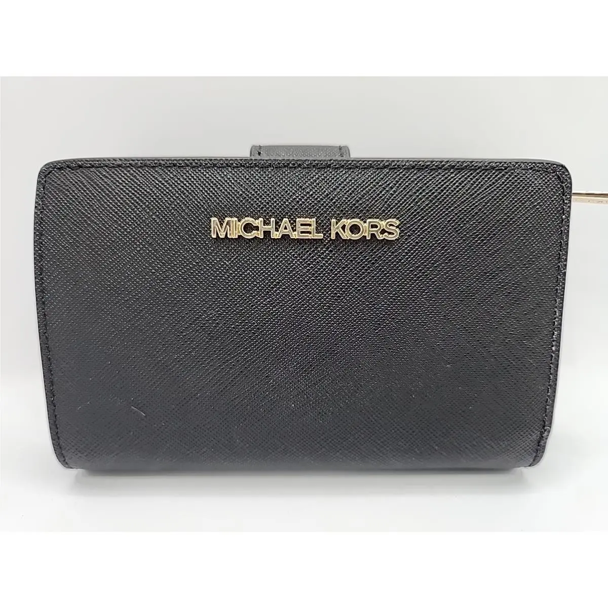 Michael Kors Jet Set Travel Medium Bifold Zipper Coin Wallet