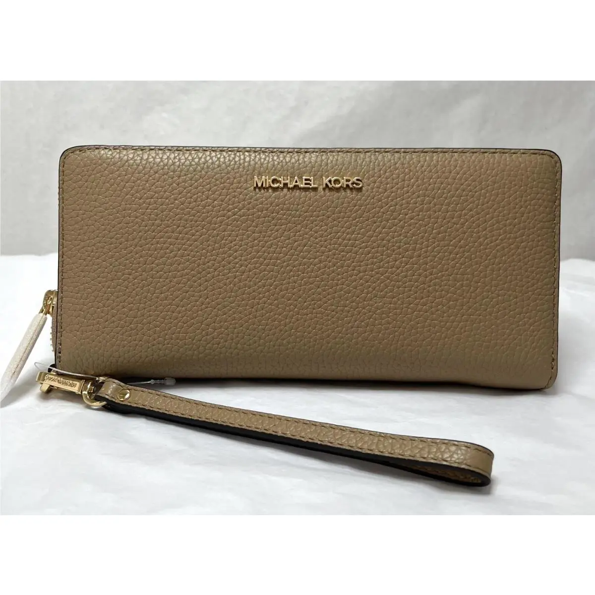 Michael Kors Jet Set Pebbled Leather Camel Larger Continental Phone Wallet