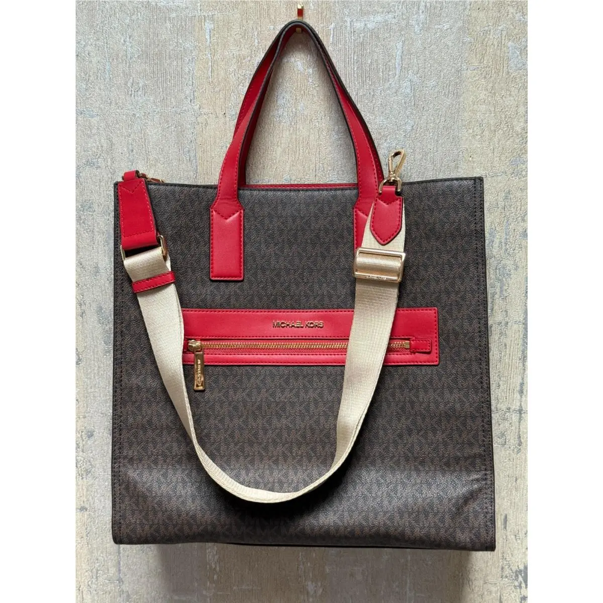 Michael Kors 35F1GHMS2B Hamilton Medium Brown Merlot Signature Satchel Crossbody