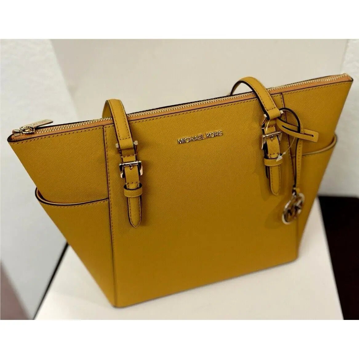 Michael Kors Charlotte Large Leather Top-zip Tote Shoulder Bag in Cider