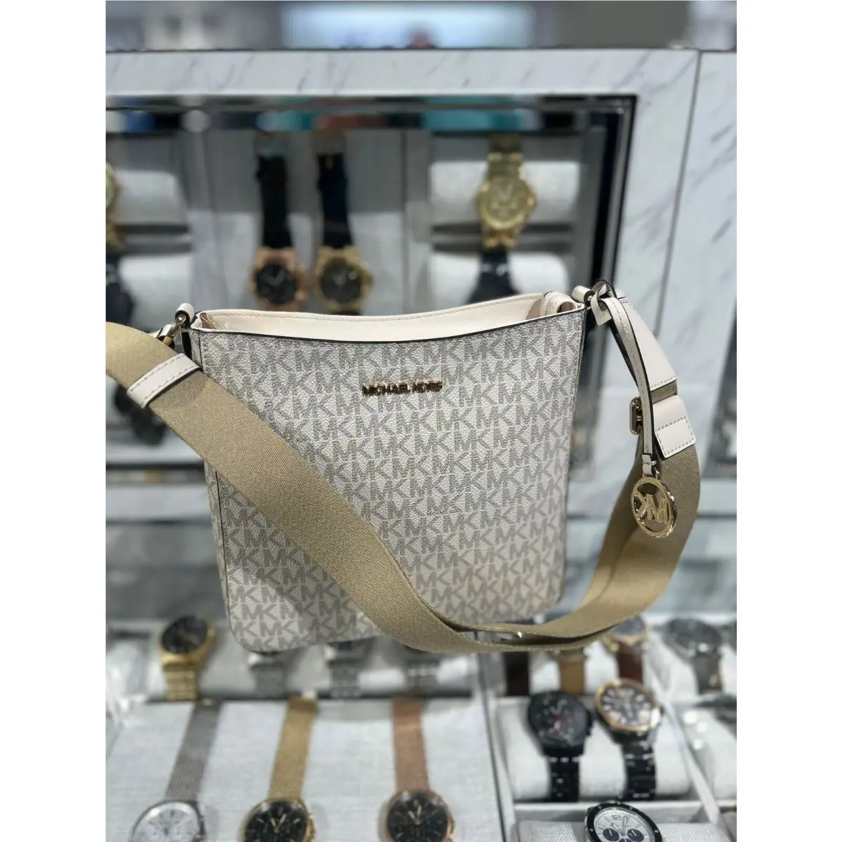 Michael Kors Jet Set Travel Small Crossbody Handbag Messenger Bag Purse- Lt Crm