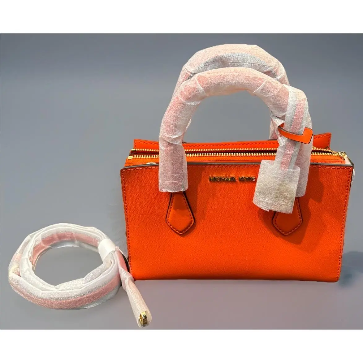 Michael Kors Sheila Small Center Zip Satchel Shoulder Crossbody Bag W Tags