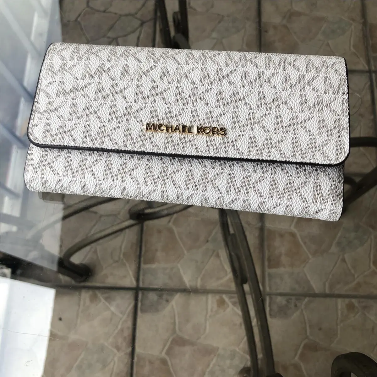 Women Fashion Clutch Credit Card id Holder Wallet Vanilla Trifold by Michael Kors