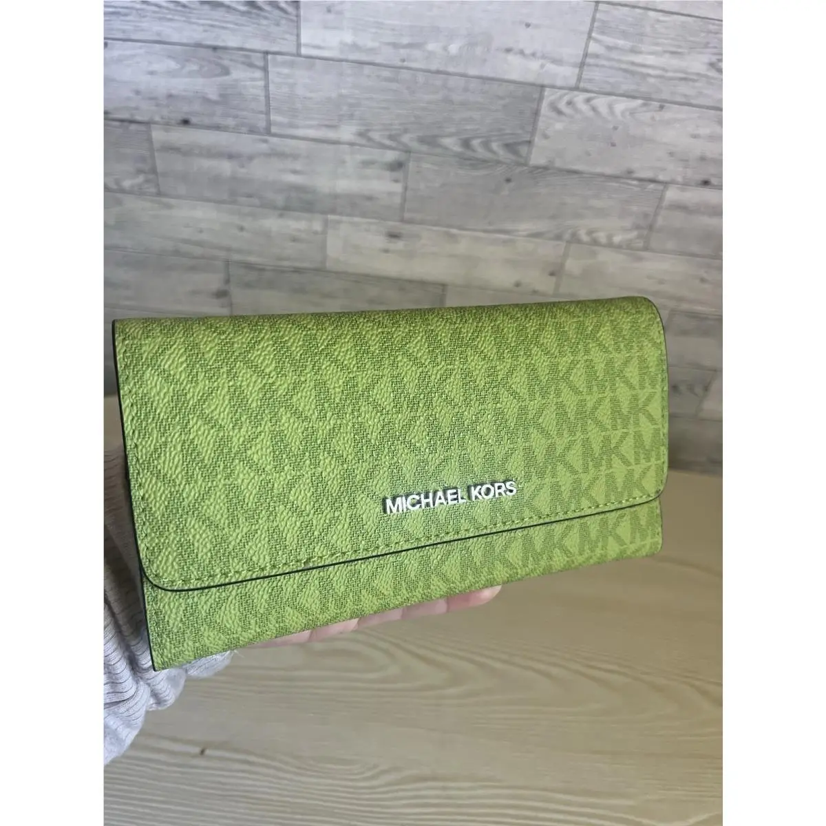 Michael Kors Jet Set Women Large MK Logo Tri-fold Credit ID Card Wallet Lime