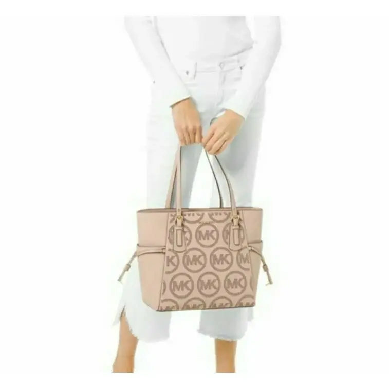 Michael Kors Voyager Tote Bag Sof Pink - Handle/Strap: Pink, Hardware: Silver, Exterior: Pink