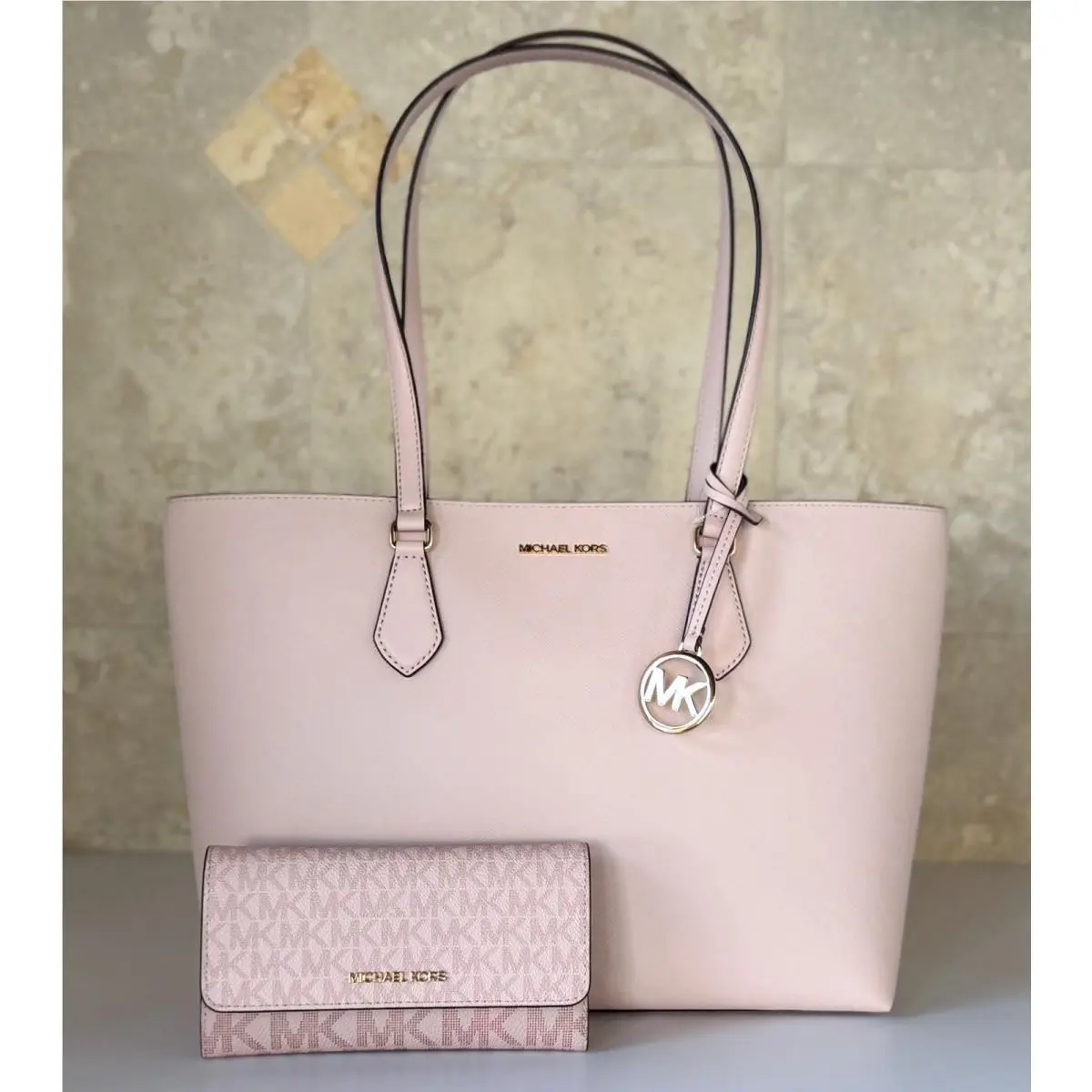 Michael Kors Sheila Large Multifunction Laptop Tote Shoulder Bag + Wallet Pink