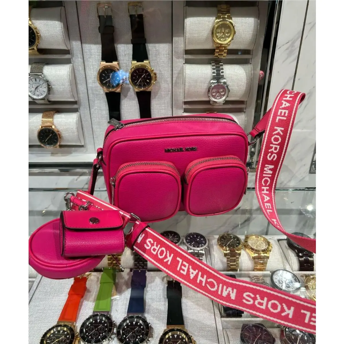 Michael Kors Women Leather Medium Crossbody Bag w/ Case Airpods Pro Dragonfruit