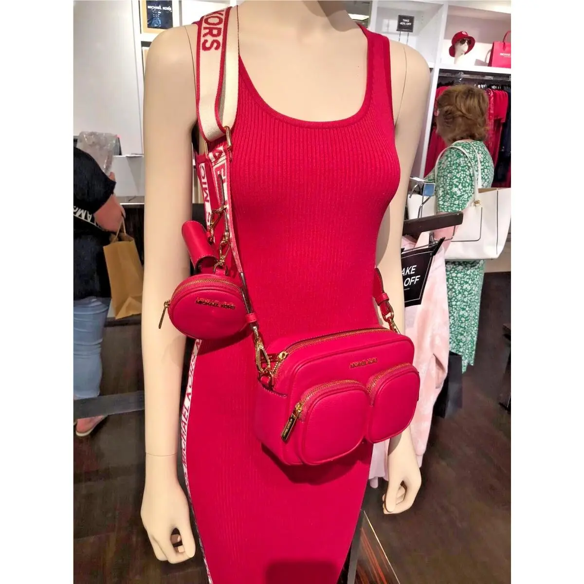 Michael Kors Jet Set Medium Crossbody Bag Tech Accessories Attached Tea Rose