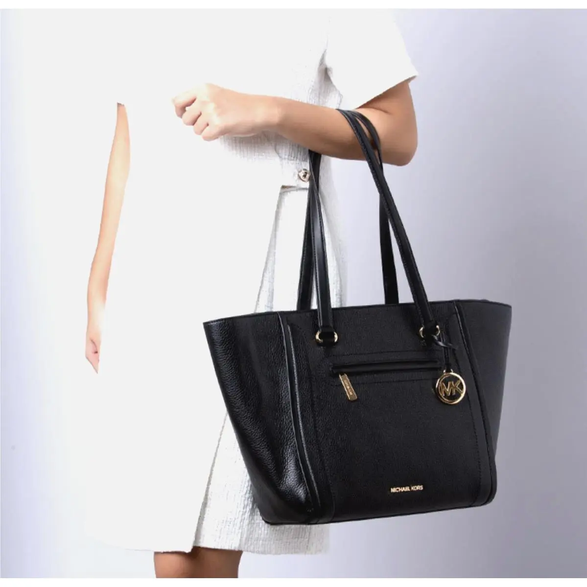 Michael Kors Carine Front Zip Leather Large Tote Black - Handle/Strap: Beige, Hardware: Gold, Exterior: Black