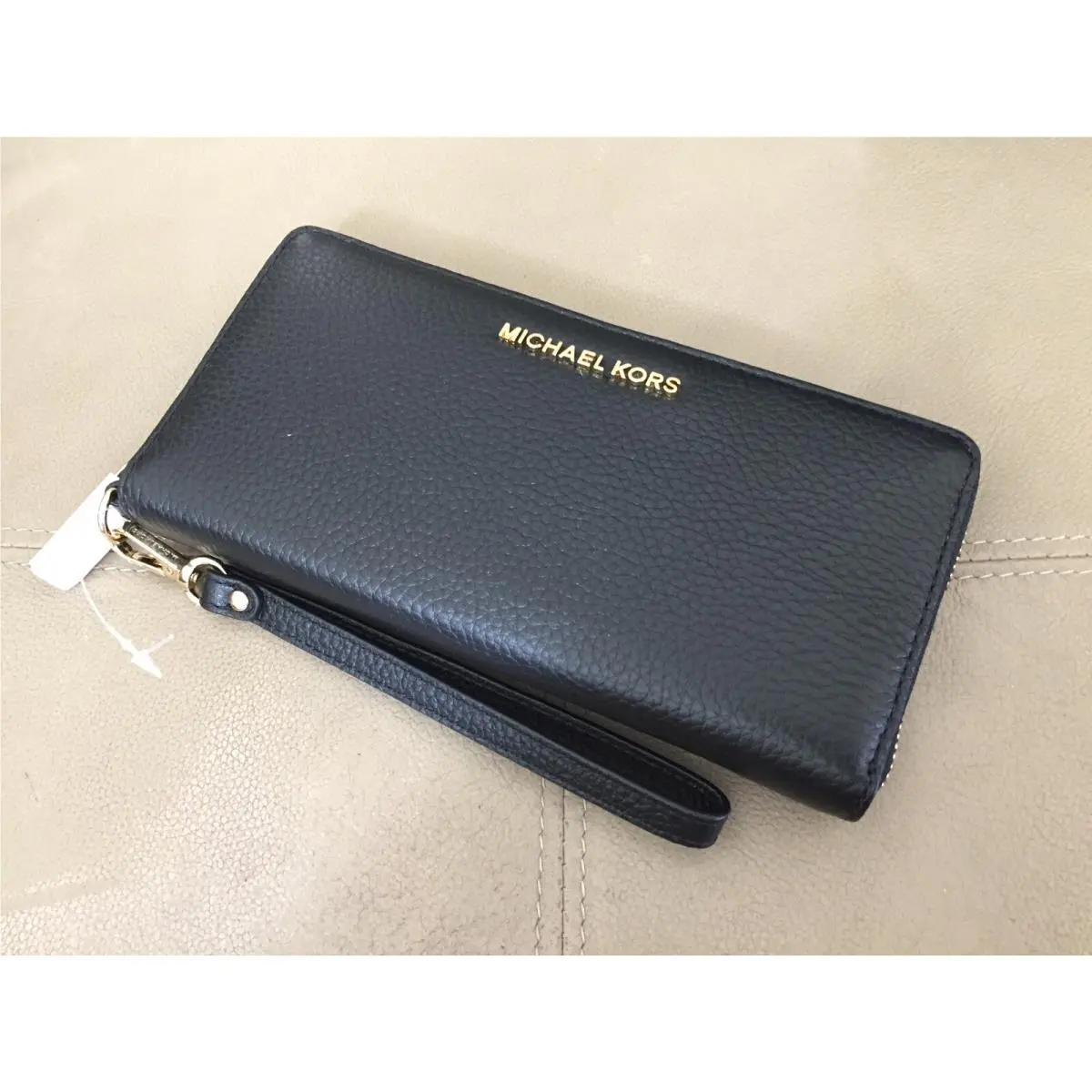 Michael Kors Jet Set Travel Large Continental Wristlet Wallet Black Gold