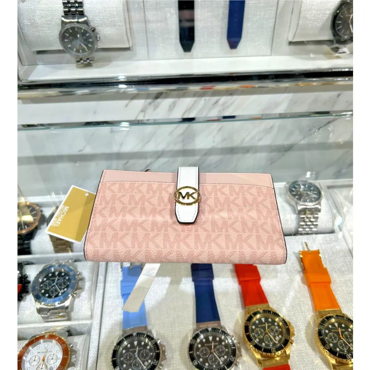 Michael Kors Greenwich Women Medium Bifold ID Card Snap Wallet Powder Blush