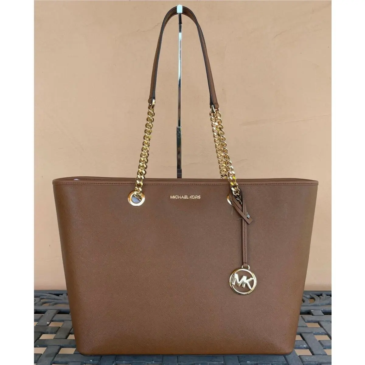 Michael Kors Shania Large East West Chain Tote Shoulder Bag Brown Luggage
