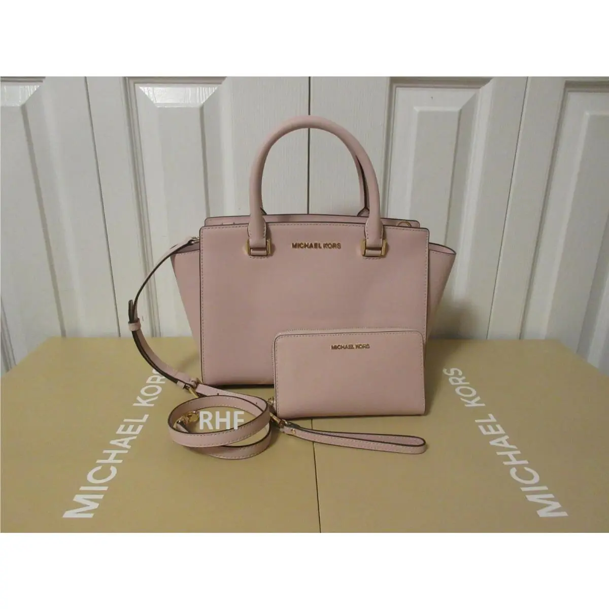 Michael Kors Selma Medium Top Zip Satchel Leather and Wallet Set Blossom