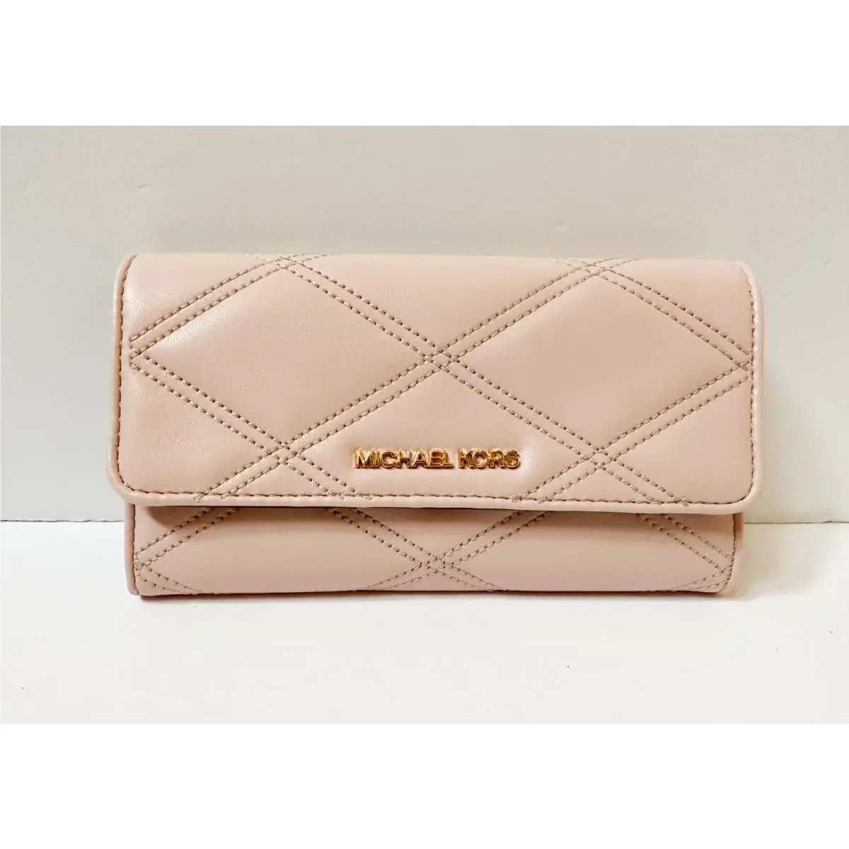 Michael Kors Jet Set Travel LG Trifold Quilted Soft Leather Wallet Pink