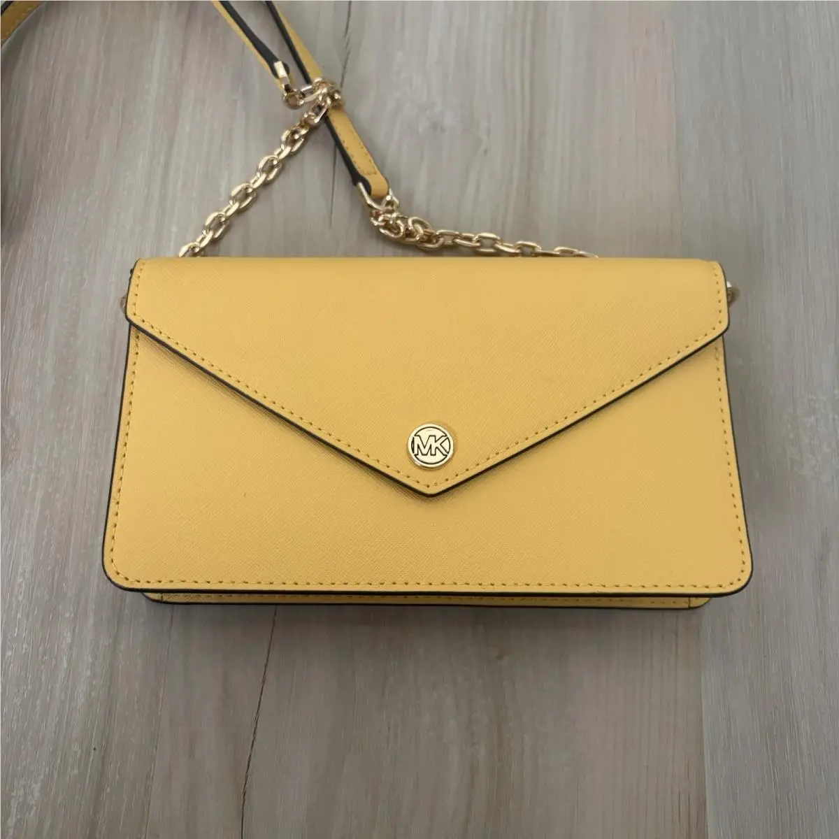 Michael Kors Jet Set Travel Small Flap Pocket Envelope Crossbody Bag Daffodil