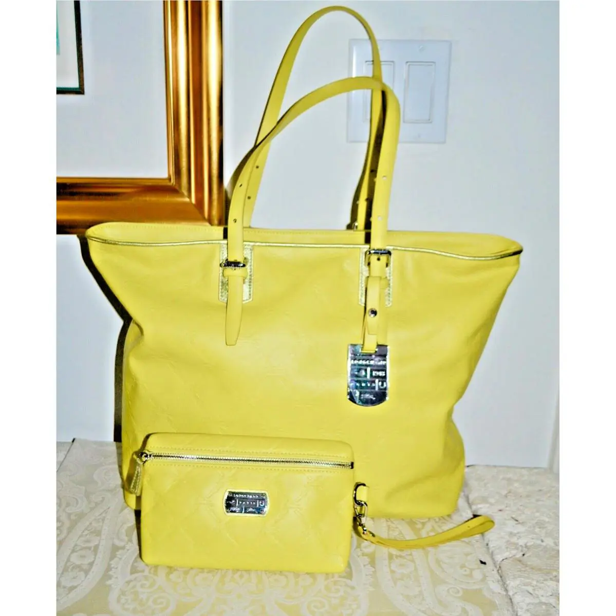 Longchamp LM Cuir Lemon Zip Shoulder Tote and Wristlet Pouch