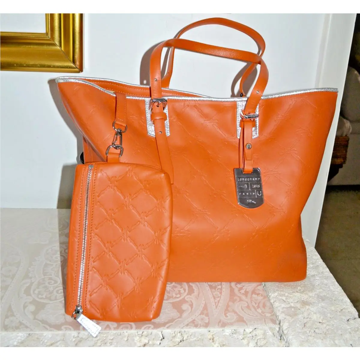 Longchamp Paris LM Cuir Orange Zip Shoulder Tote Bag w Pouch