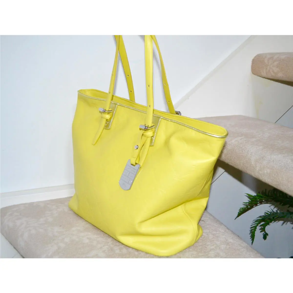 Longchamp LM Cuir Leather Lemon Yellow Zip Tote Bag France