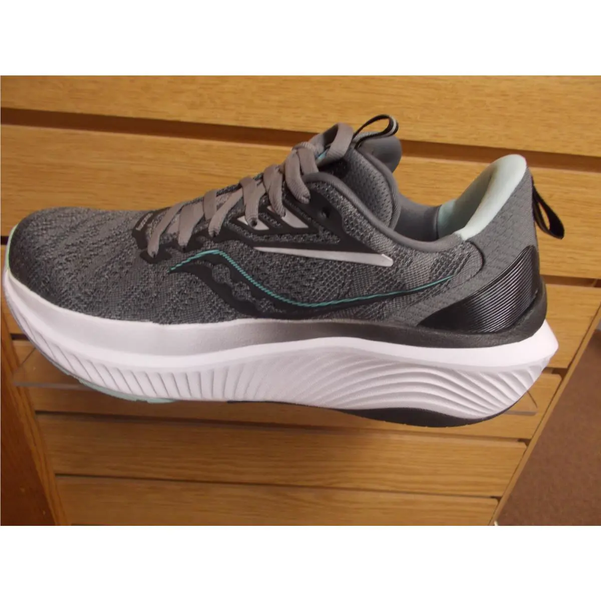 Saucony shoes - ECHELON 9 - ECHELON - S10765-20 - Gray 4