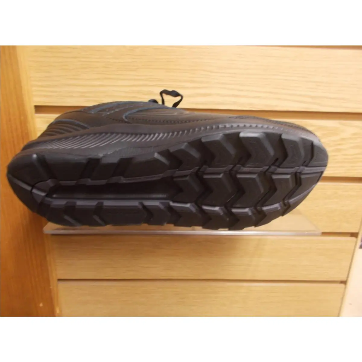 Saucony shoes - ECHELON WALKER 3 - ECHELON WALKER - S50201-2 - Black 1