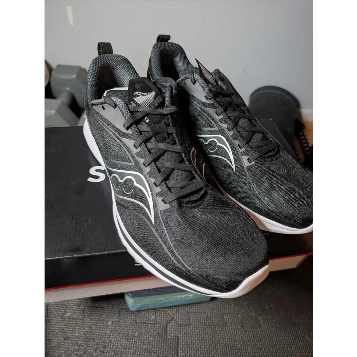 Size 13 - Saucony Kinvara 13 Black Silver