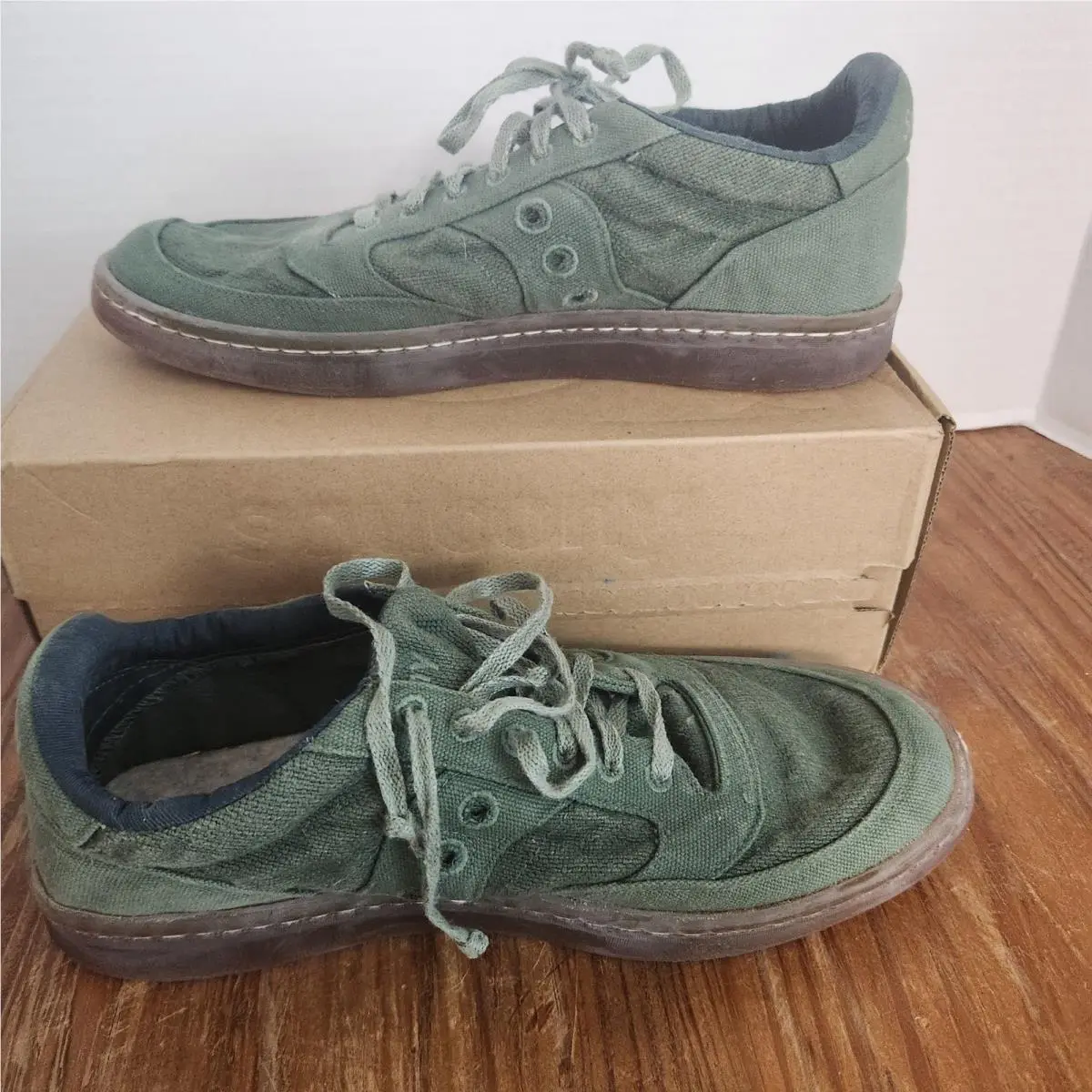 Saucony Jazz Court Rfg Green Unisex Sneakers S70562-3 Sustainable Wool Sz 8.5/10