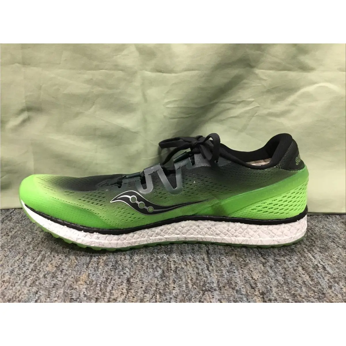 Saucony shoes - Saucony Freedom ISO - Freedom ISO - S20355-4 - Green 0