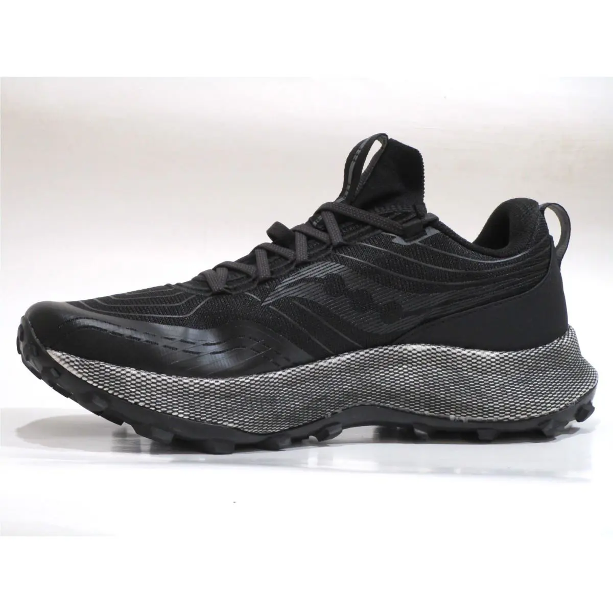 Saucony shoes - Saucony Endorphin Trail - Endorphin Trail - S20647-10 - Black 1