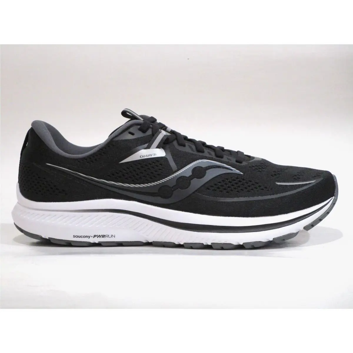 Saucony Men`s S20763-10 Omni 21 Running Sneaker Shoes Size 9.5 Wide US - Black/White