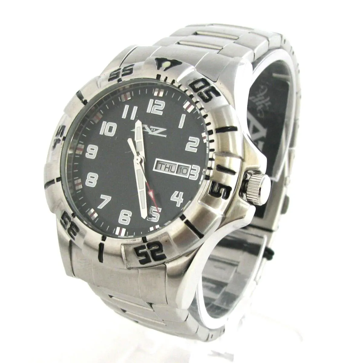 A II Z  Silver Tone Stainless Steel Bracelet Date Watch V0V748 by Timex