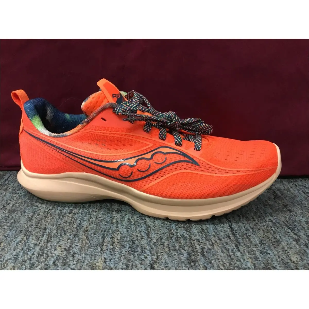 Men’s Saucony S20723-45 Kinvara 13 Neon Orange Sneakers Size 7 Medium