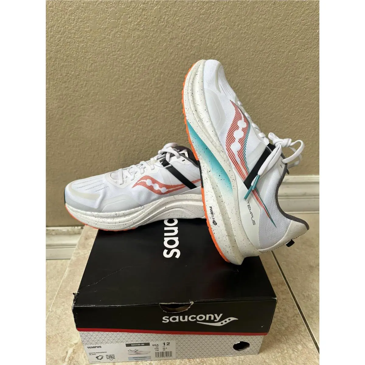 Saucony shoes - Saucony Tempus - Tempus - S20720-86 - White 1