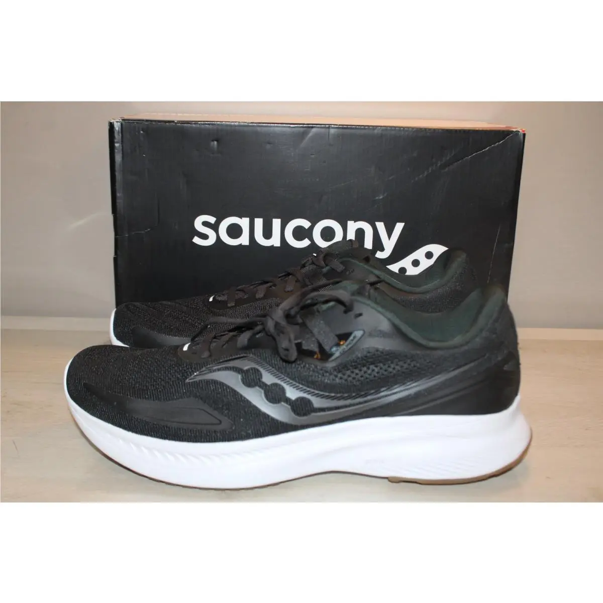 Saucony shoes - Saucony Guide 15 - Guide - S20684-12 - Black 5