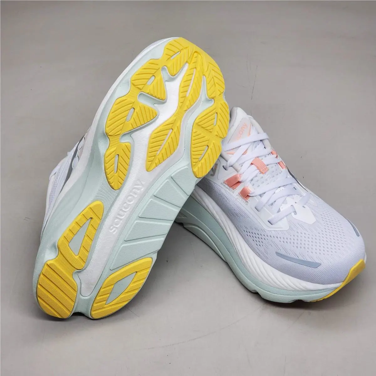 Saucony shoes - S20964213 - S20964-213 - White/Foam (UPC: 195020427804) 0