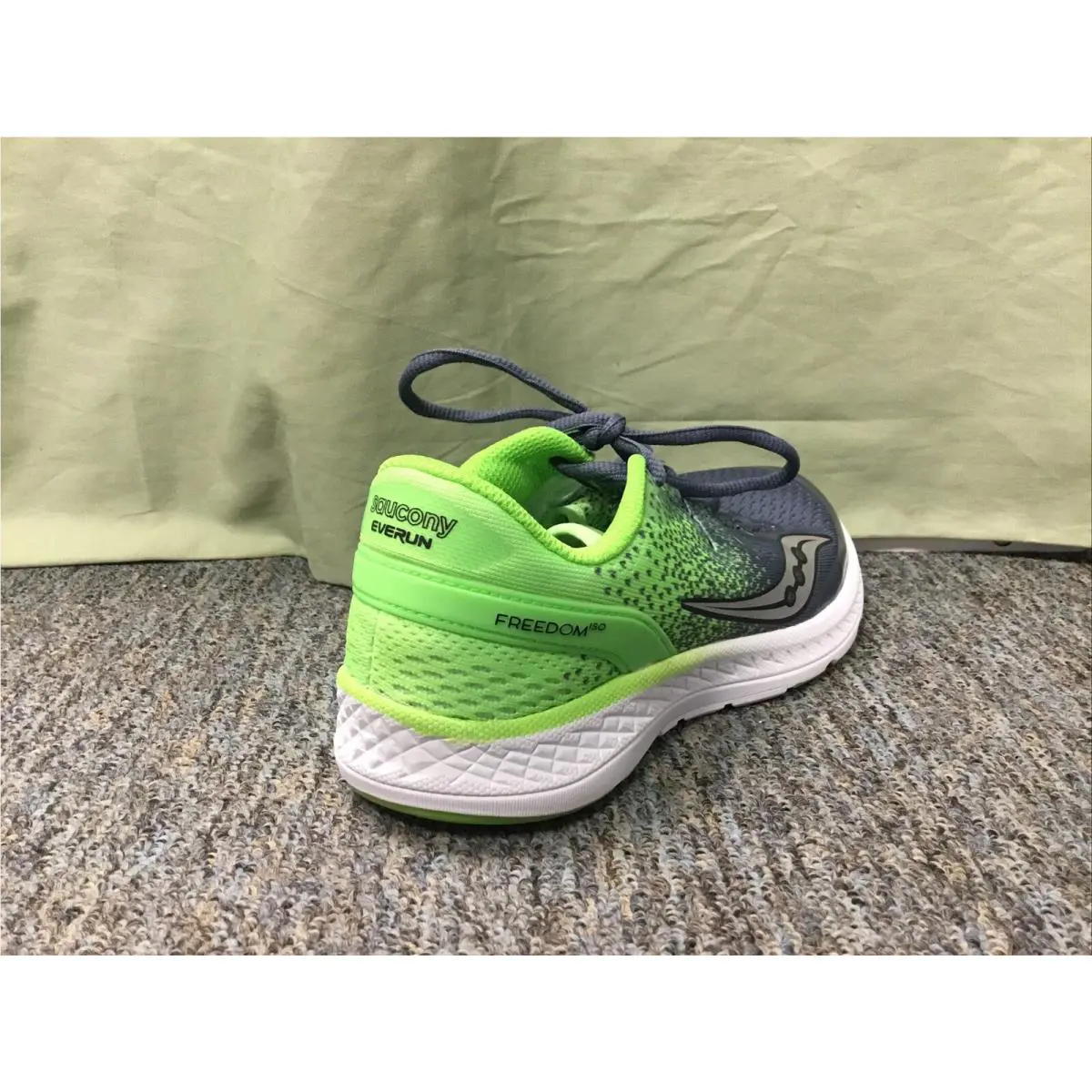 Saucony shoes - Saucony Freedom ISO - Freedom ISO - Green 2