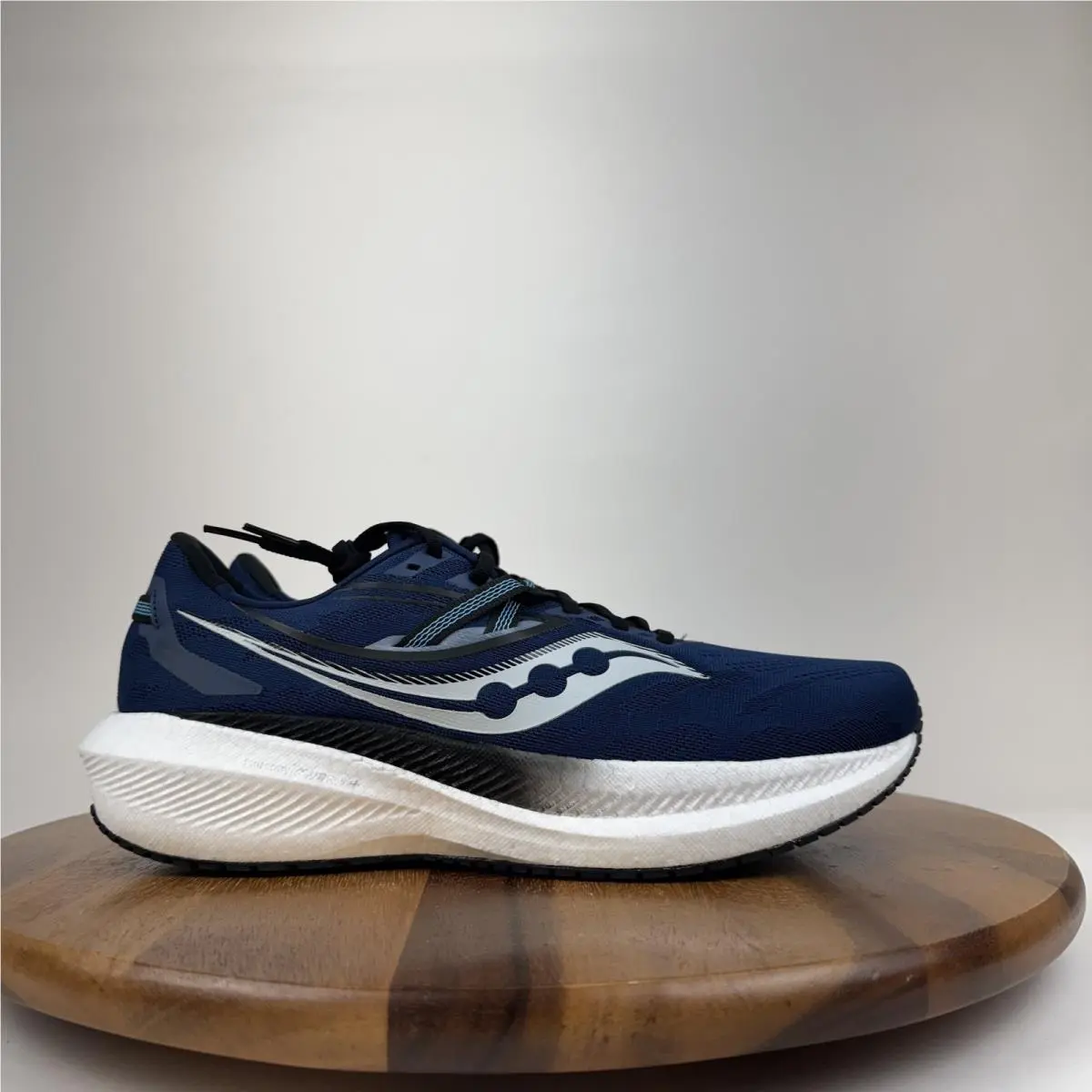 Mens Saucony Triumph 20 Blue Athletic Running Comfort Sneakers Size 13 M
