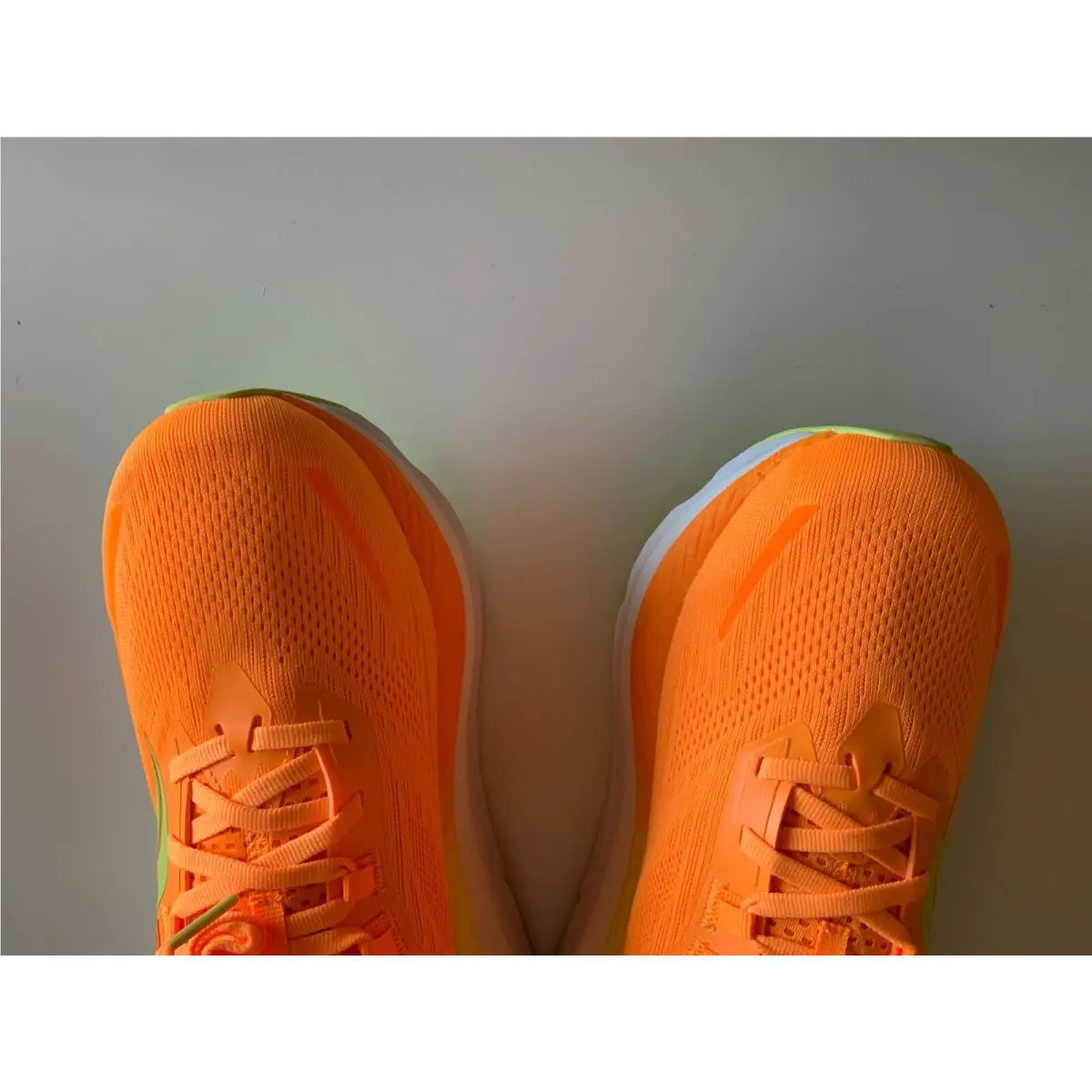 Saucony shoes - VO2 (UPC: 195020768136) 4
