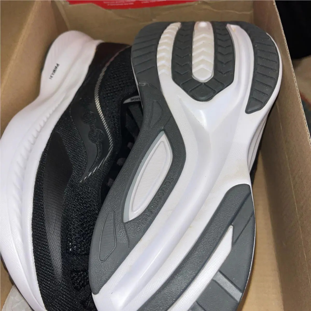 Saucony shoes Guide - Black 0