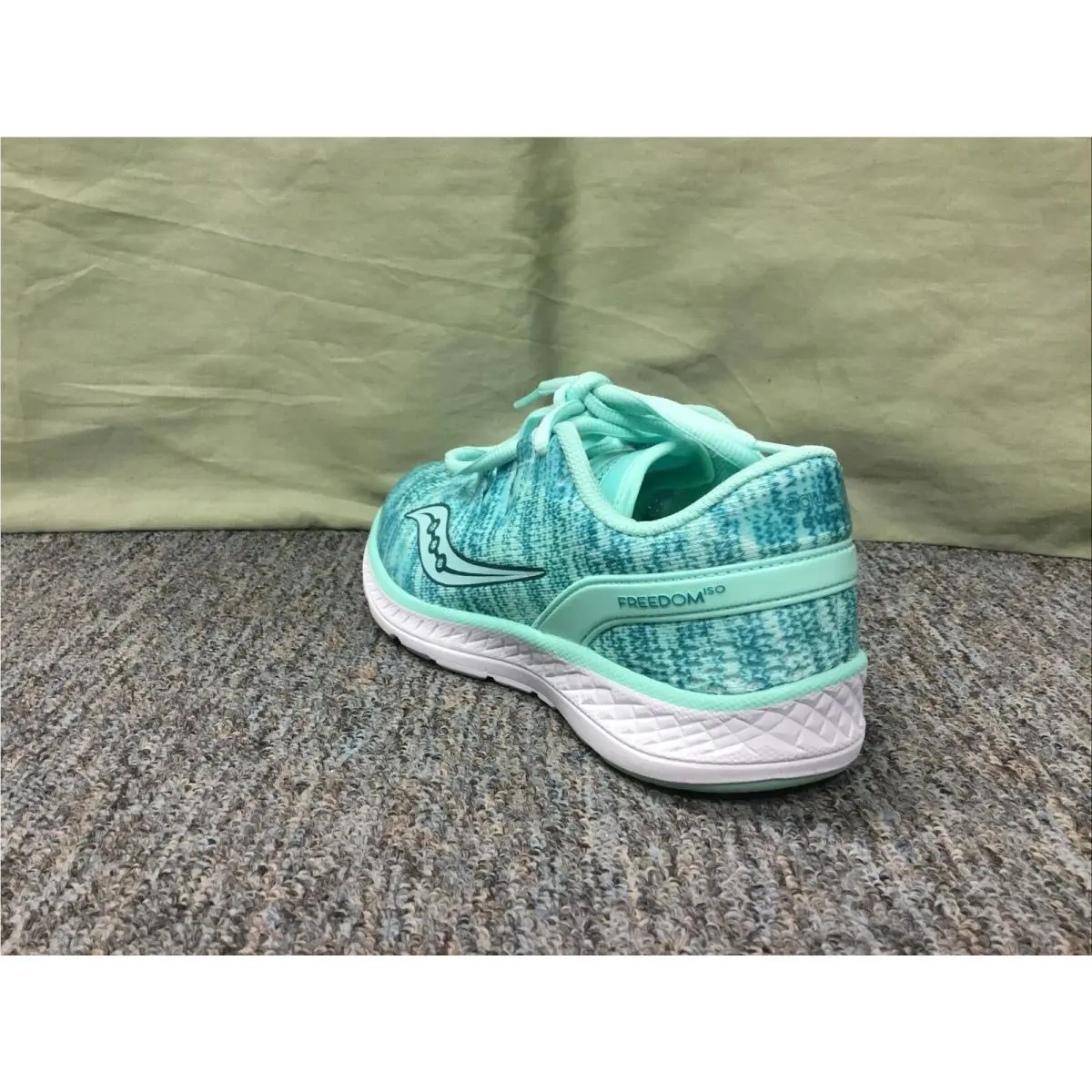 Saucony shoes - Saucony Freedom ISO - Freedom ISO - Green 2