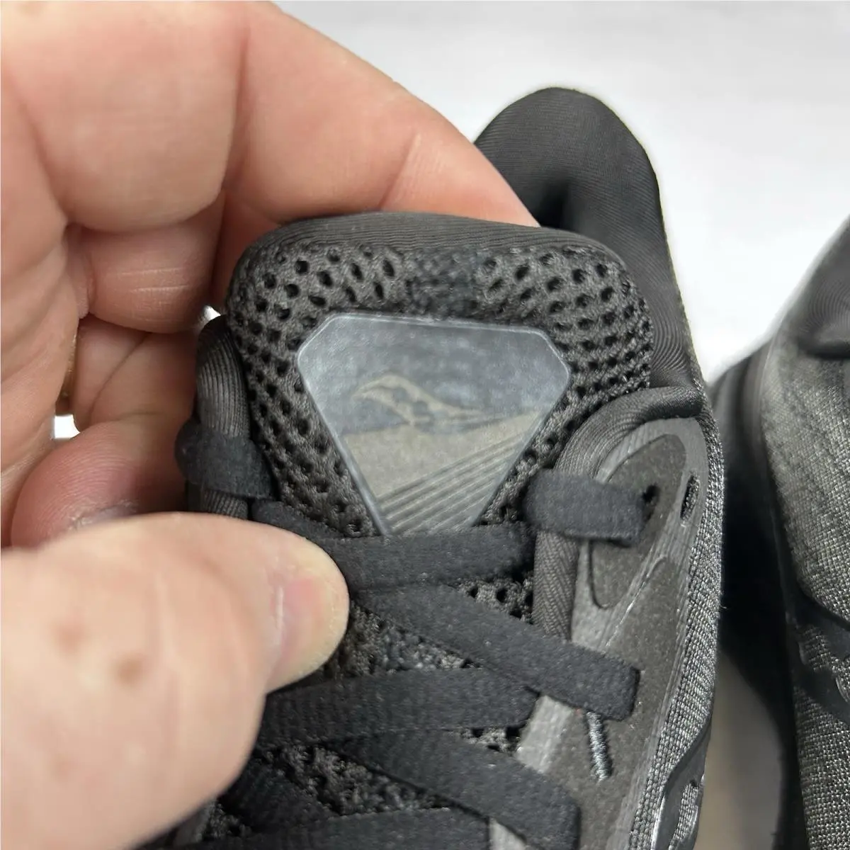 Saucony shoes - Saucony Triumph 19 - Triumph - S10678-14 - Black (UPC: 0194917833827) 8