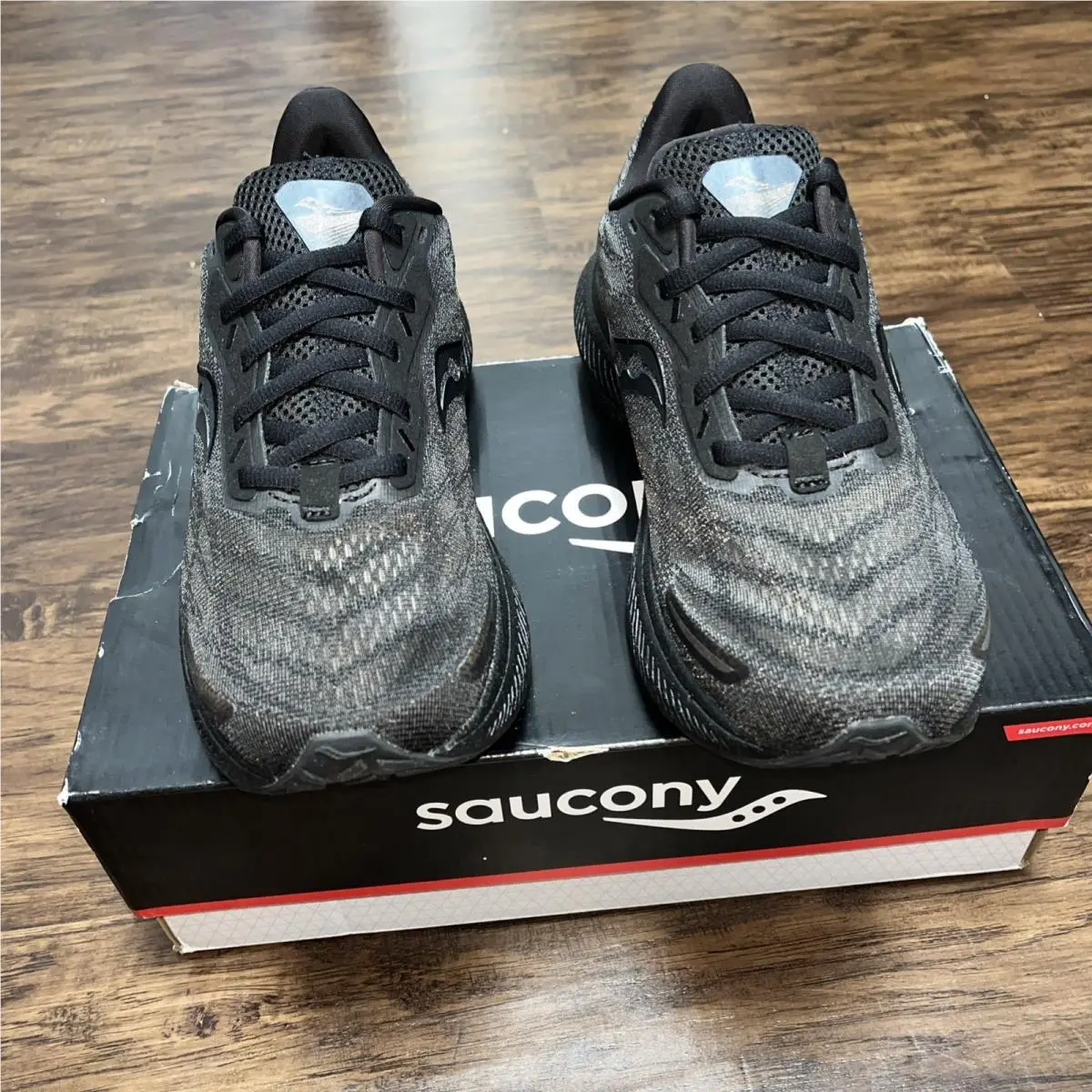 Saucony shoes - Saucony Triumph 19 - Triumph - S10678-14 - Black 0