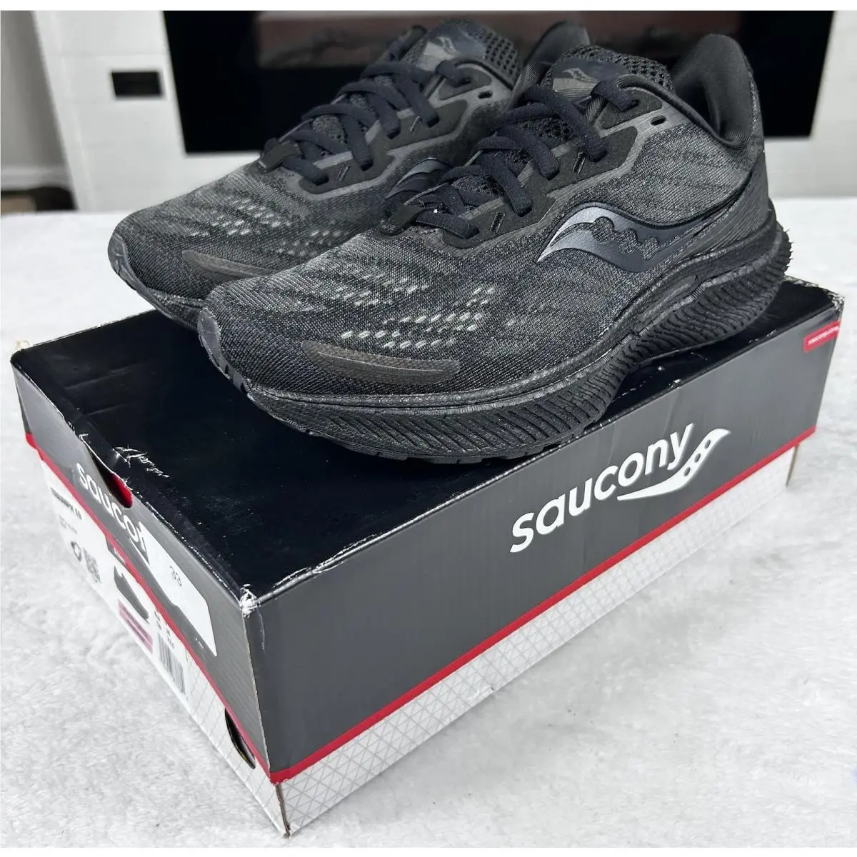 Saucony shoes - Saucony Triumph 19 - Triumph - S10678-14 - Black (UPC: 0194917833827) 0