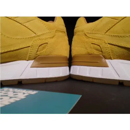 Saucony shoes - Yellow 1