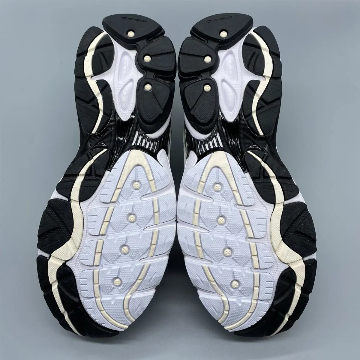 Saucony shoes - Saucony Progrid Omni 9 - Progrid Omni - S70841-2 - Black 9