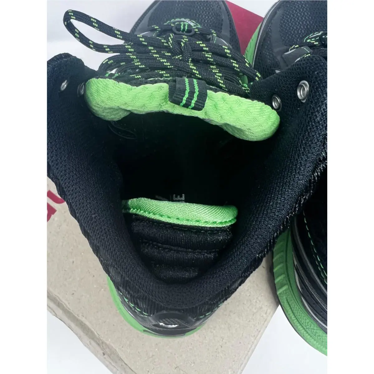 Saucony shoes - Saucony ProGrid Outlaw - ProGrid Outlaw - 10130-1 - Black 4
