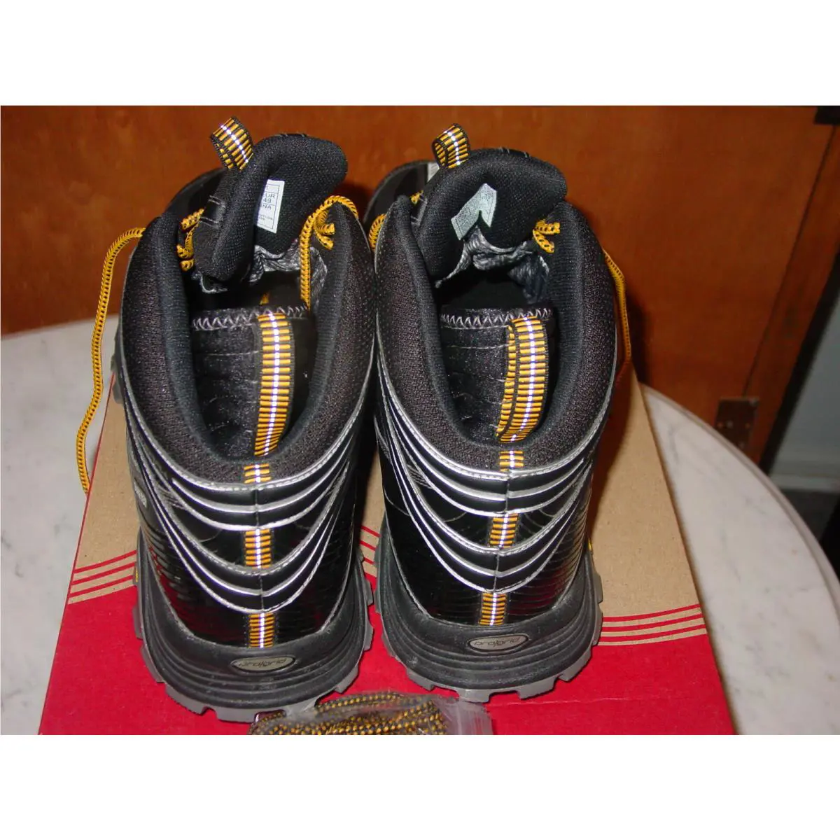 Saucony shoes - Saucony Progrid Adventerra Gore-tex - Progrid Adventerra - 128652 - Black (UPC: 720026181674) 3