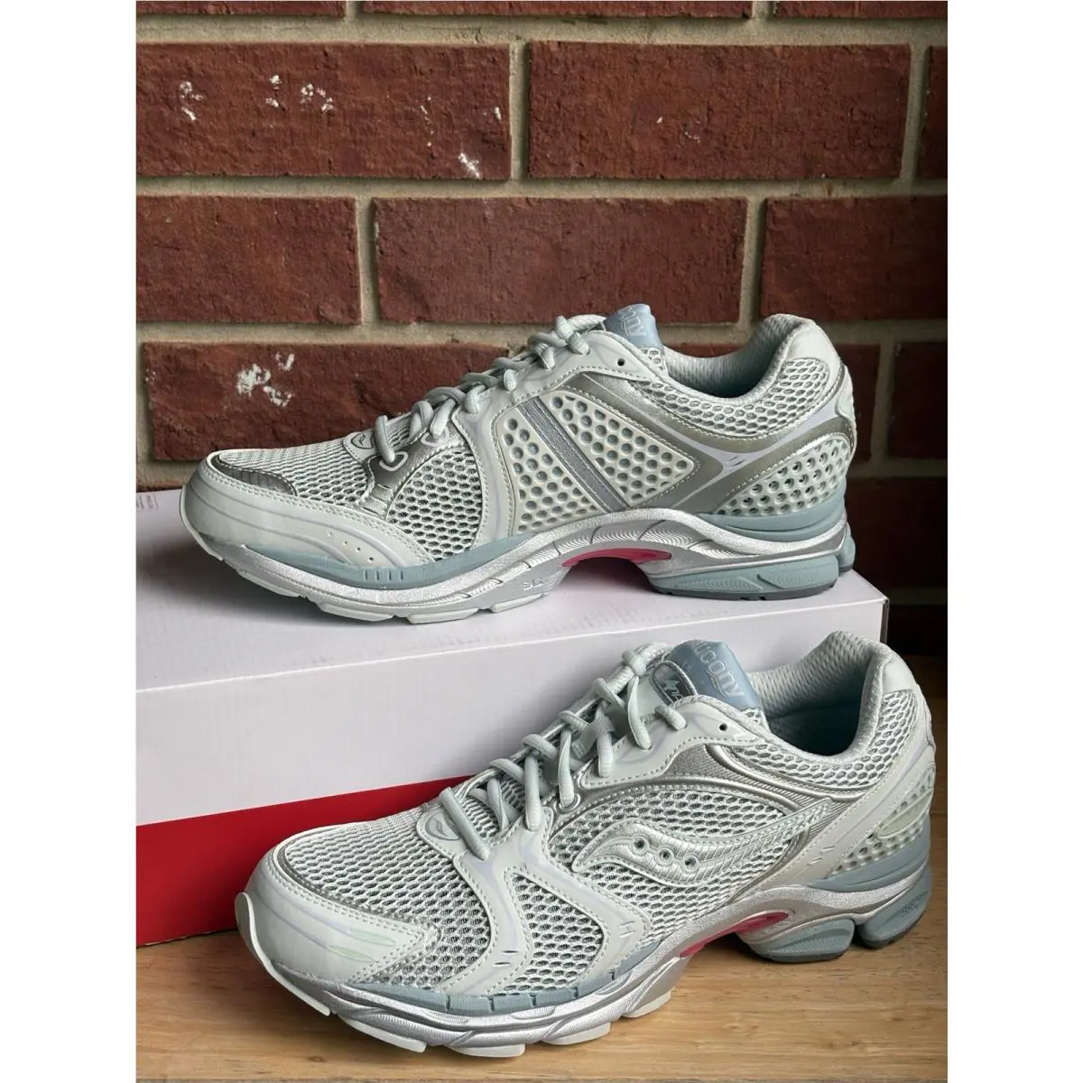 Saucony shoes - Saucony ProGrid Triumph - ProGrid Triumph - S70774-2 - Gray 7