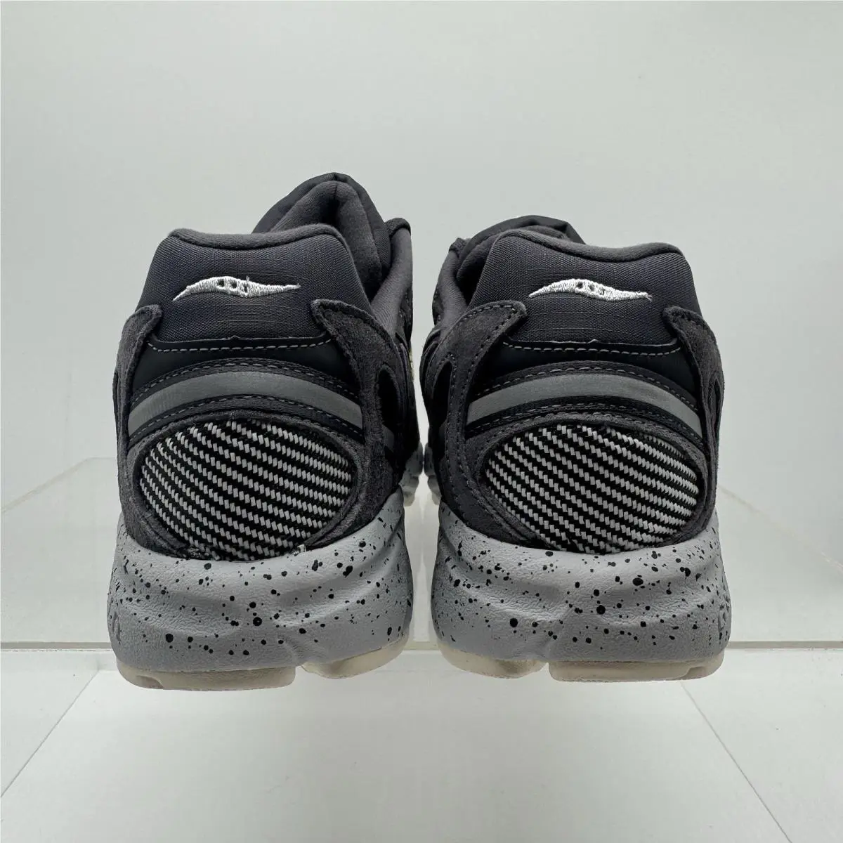 Saucony shoes - Saucony Grid Azura 2000 - Grid Azura - S70545-1 - Black/Crystal Yellow 4