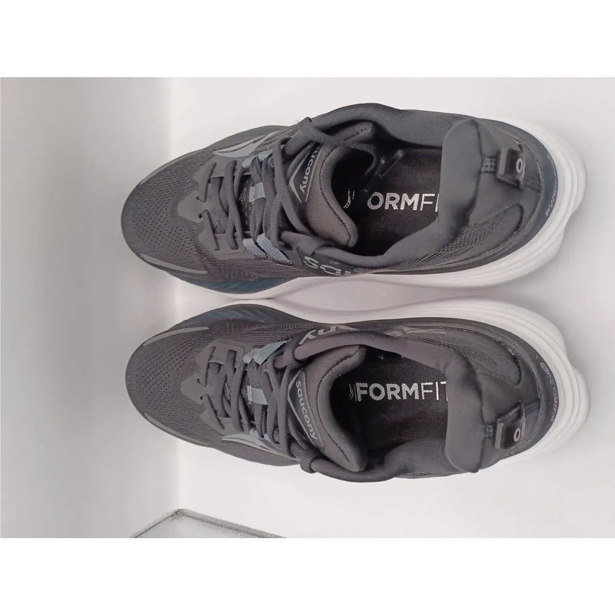 Saucony shoes - S20933100 - S20933-100 - Black 6